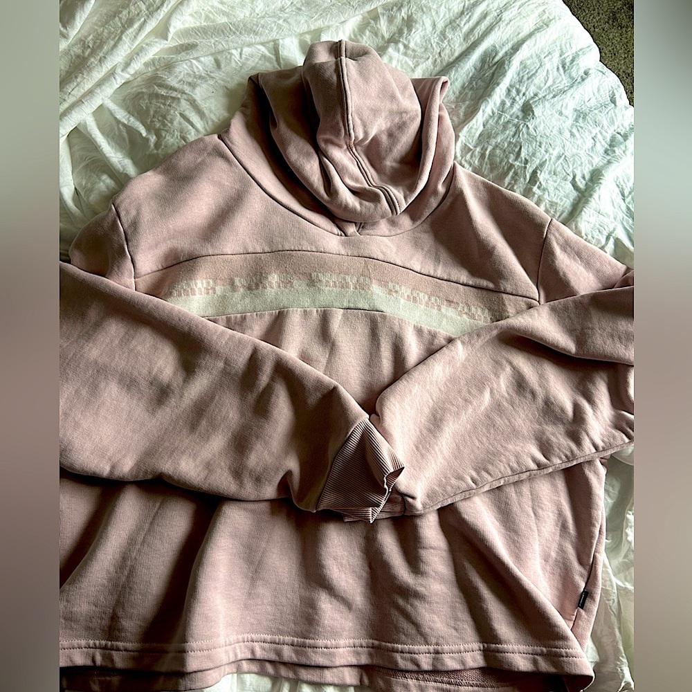 Women’s Cropped Puma Hoodie